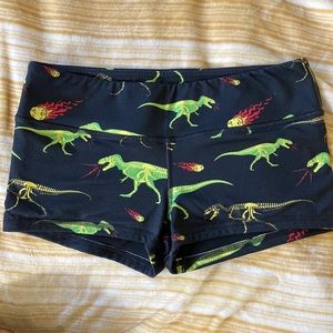 Size large fleo dinosaur print